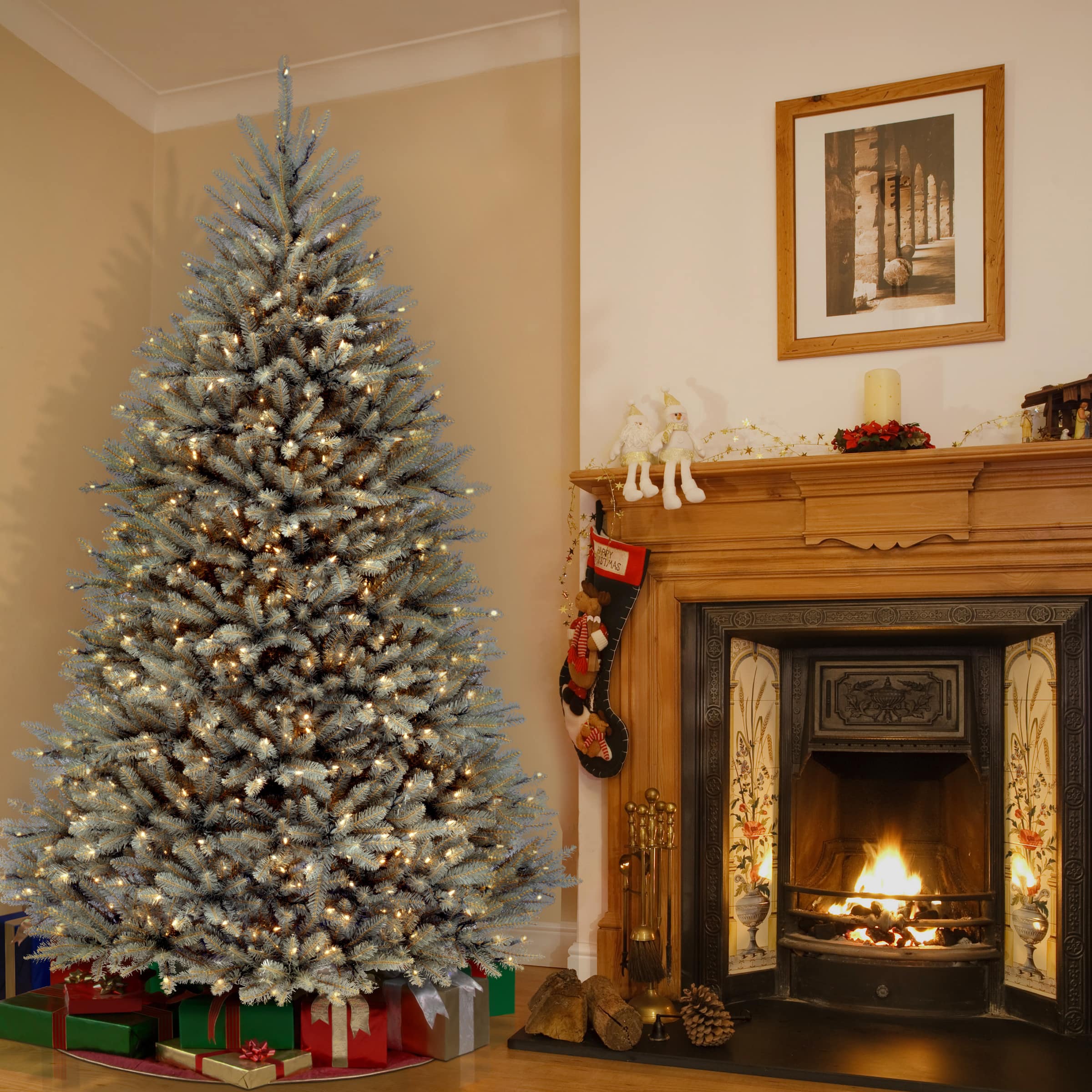 7.5 ft. Pre-Lit Dunhill&#xAE; Fir Full Artificial Christmas Tree, Clear Lights
